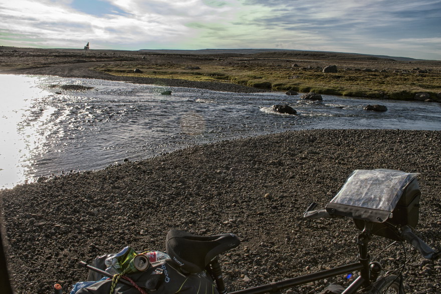 Flussqueerung Island